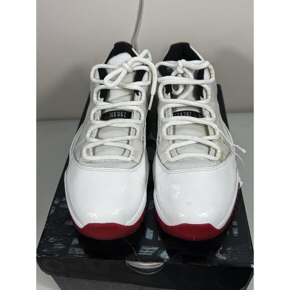 Air Jordan 11 Retro Low Shoes Mens Size 10 Cherry Varsity 528895-101 2012 - Picture 4 of 12